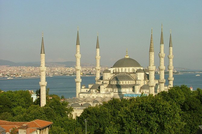 Istanbul Imperial & Bosphorus Tour - Incl. Lunch - Spice Bazaar stop: quick, sensory, and shop-friendly