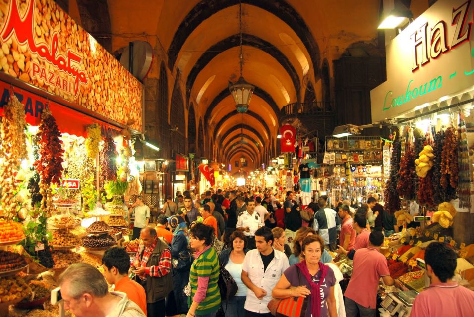 Istanbul: Morning Bosphorus Boat Tour with Spice Bazaar - Key points to know before you go