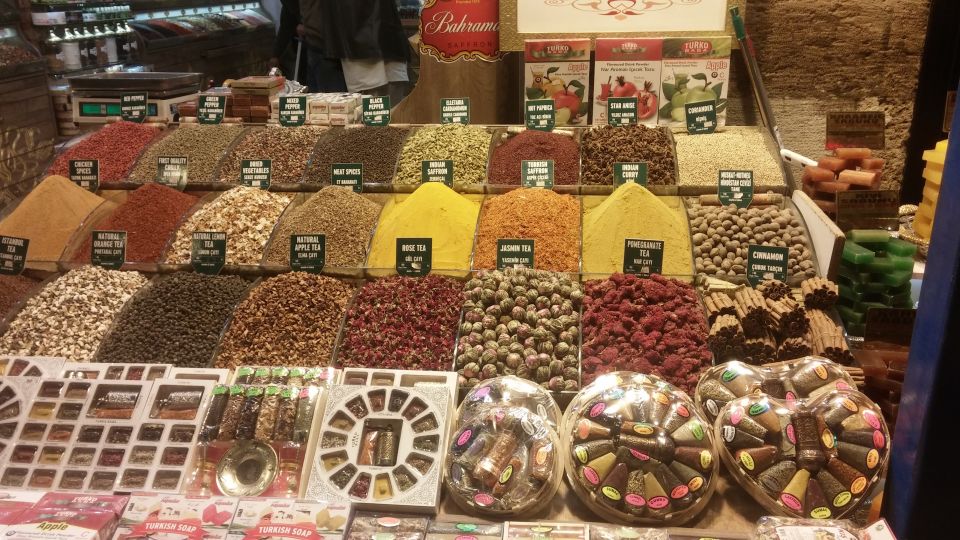 Istanbul: Morning Bosphorus Boat Tour with Spice Bazaar - Spice Bazaar in the Egyptian Market: smells, stalls, and what you’ll actually see