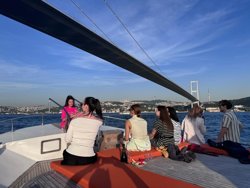 Istanbul: Morning or Sunset Cruise with Guide and Snacks - Beylerbeyi Palace and Maiden’s Tower: the moment Istanbul turns iconic