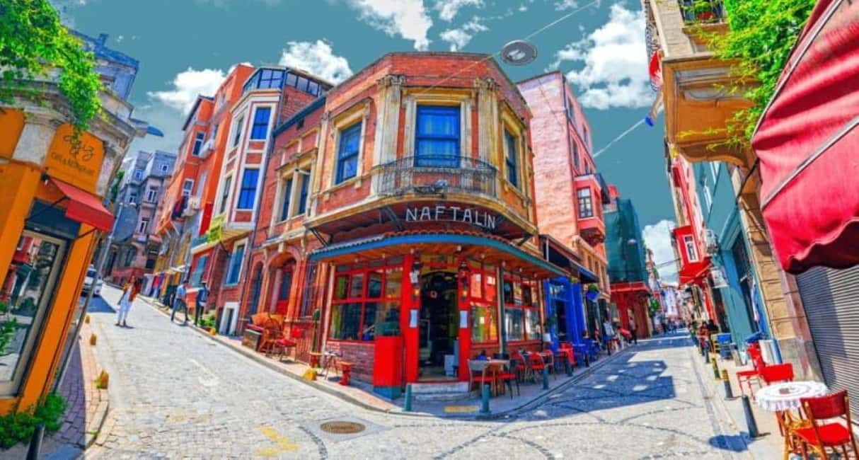 Istanbul: Old City And Bosphorus Bus Tour with Lunch - Hagia Sophia + Topkapi Palace: Two Giants, With Extra Fees to Plan For