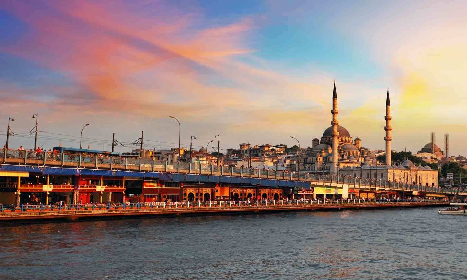 Istanbul Old City to Grand Bazaar Tour - Hagia Sophia: 537 AD origins and the mosaic payoff