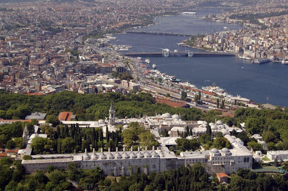 Istanbul Old City to Grand Bazaar Tour - Getting picked up and staying on the European side