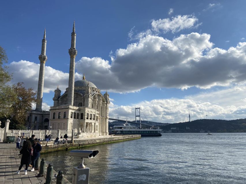 Istanbul: Old Town Highlights Tour & Bosphorus Cruise - Golden Horn and the Spice Bazaar: short time, big payoff