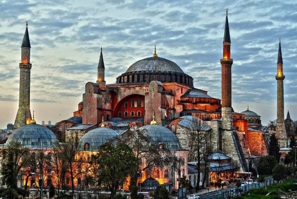 Istanbul: Old Town Tour and Bosphorus Lunch Cruise - 8:30 to 9:00 Pickup and a Private Guide’s Pace