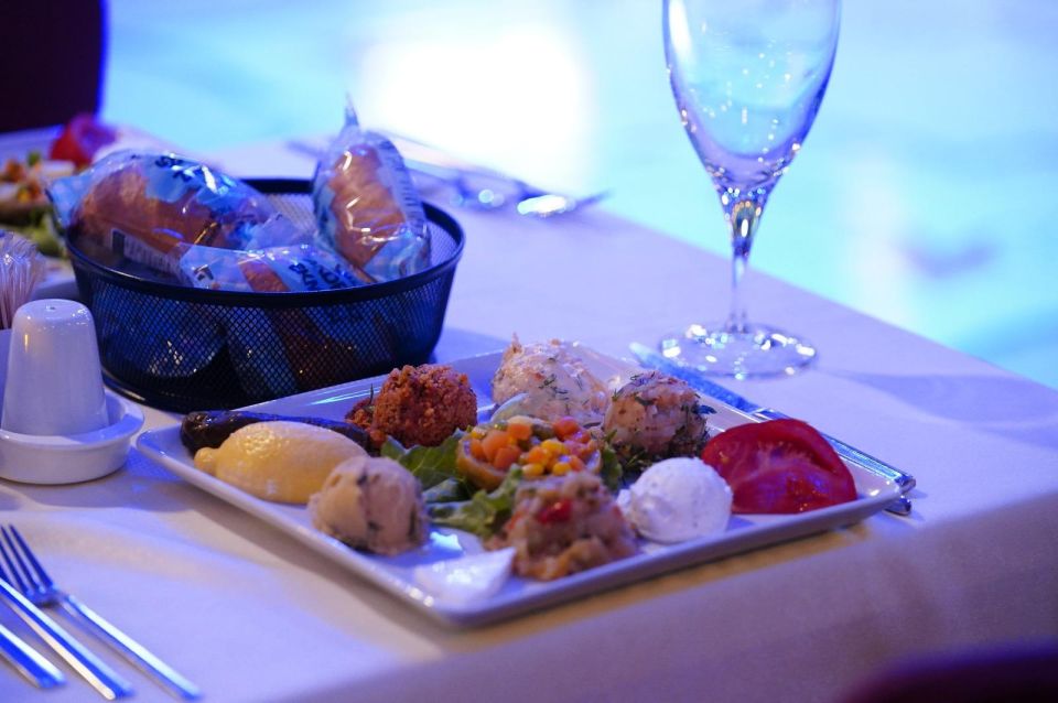Istanbul: Pasha Istanbul Dinner Cruise - The 3-Course Dinner: What’s Included and What to Expect