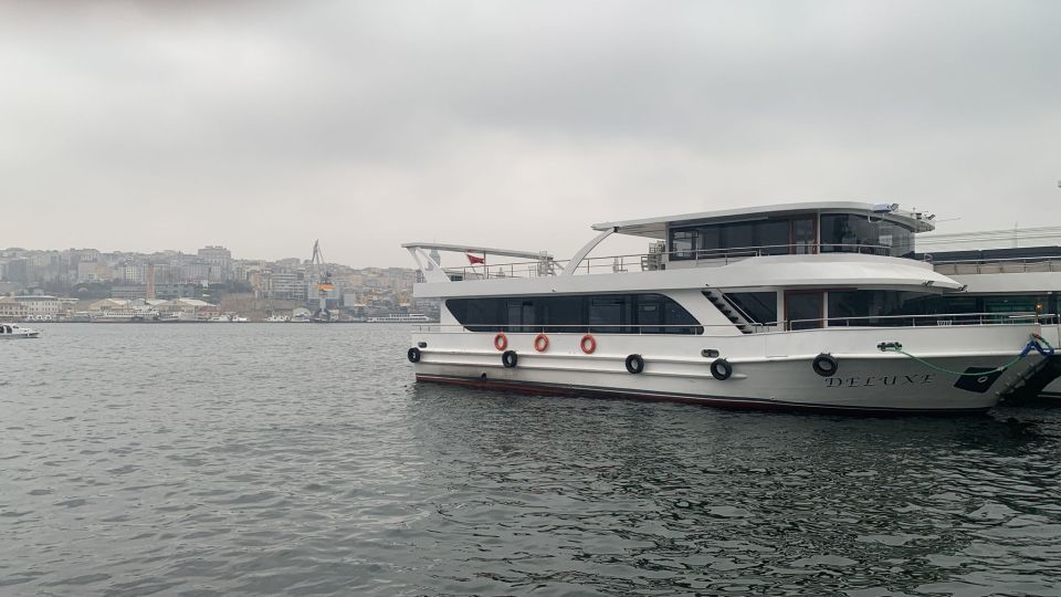 Istanbul: Princes' Islands Tour with Lunch and Transfers - Kınalıada: a calmer second stop after lunch
