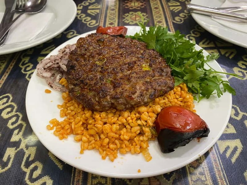 Istanbul: Private Food and City Tour with a Local Host - Start Point Options and How Pick-up Works