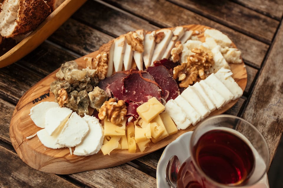 Istanbul: Private Guided Food Tour with 10 Tastings - Entering Istanbul on Foot from Cihangir