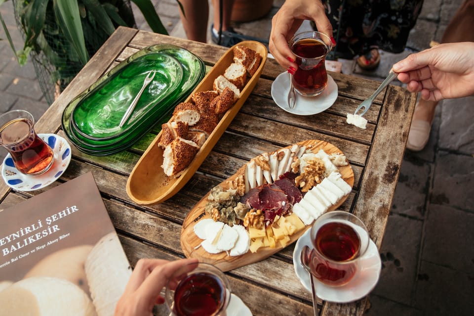 Istanbul: Private Guided Food Tour with 10 Tastings - Who This Tour Fits Best (And Who Might Skip It)