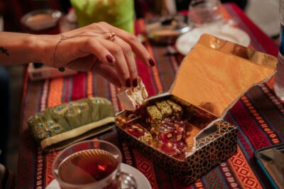 Istanbul: Private Guided Food Tour with 10 Tastings - Turkish Delight and Dürüm: Why These Two Stops Matter