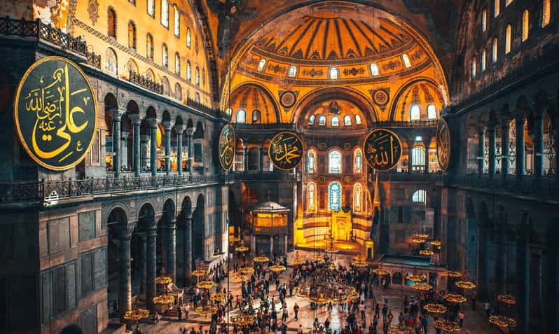 Istanbul: Private Sightseeing Tour in Multiple Languages - Hippodrome of Constantinople: obelisks and columns that still talk