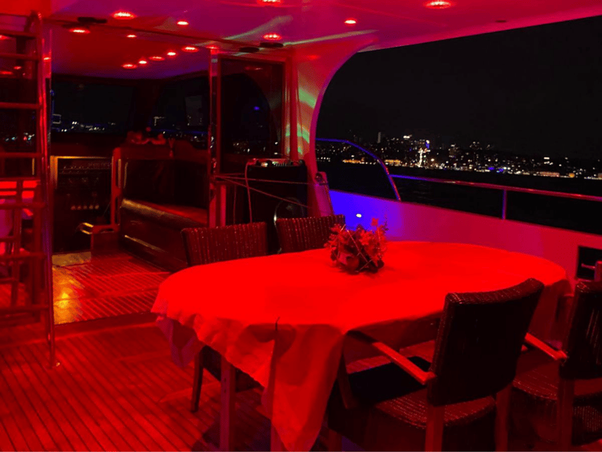 Istanbul: Private Yacht Organization on Bosphorus (14 Meter) - Ortaköy Mosque to the Bosphorus Bridge: the classic postcard segment