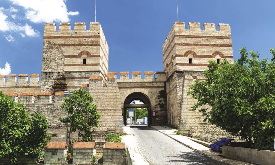 Istanbul Revealed: Historic Pathways and Bosphorus Serenity - Getting rolling: pickup in Fatih or Beyoğlu and a day with two speeds