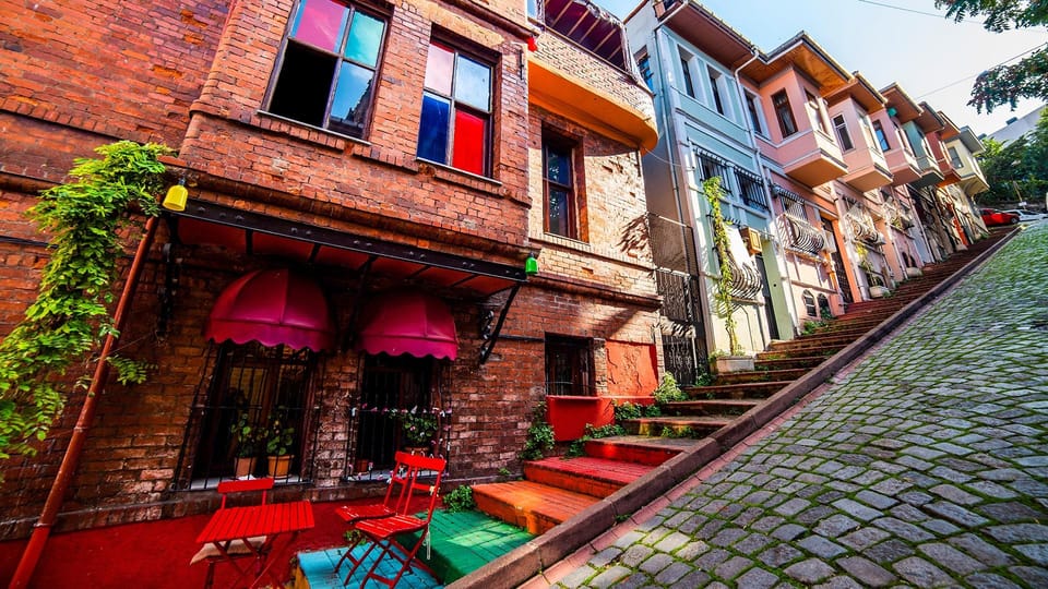 Istanbul Revealed: Historic Pathways and Bosphorus Serenity - Yedikule Fortress (Seven Towers): prisons, dungeons, and the feel of scale