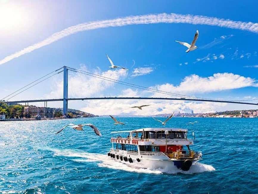 Istanbul: Sunset Bosphorus Yacht Cruise with A break on Asia - Dolmabahçe Palace, bridges, and other deck-view “greatest hits”
