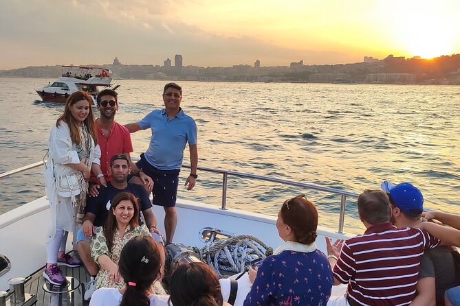 Istanbul Sunset Cruise on Luxury Yacht - Guided Group Cruise - Çırağan Palace and Ortaköy: The Ottoman Glow-Up You See Best From a Yacht