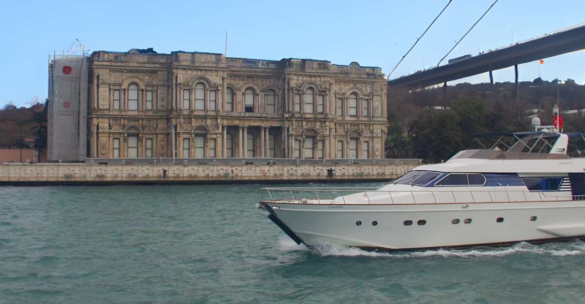 İstanbul: Sunset Cruise with Refreshments - The 25-Meter Yacht Experience: Comfort, Views, and a Real-Time Pace
