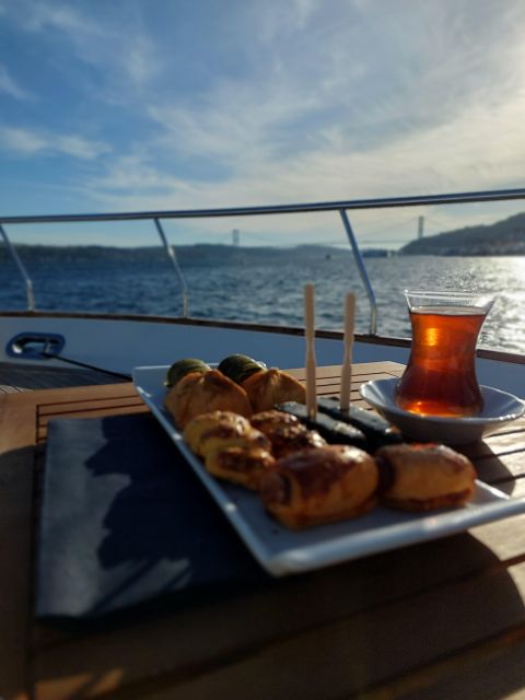 İstanbul: Sunset Cruise with Refreshments - Sunset Expectations: Clouds, Timing, and Deck Comfort