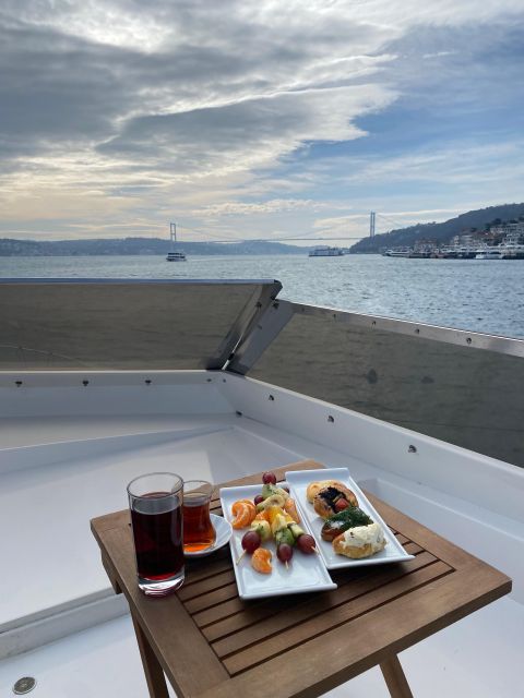 İstanbul: Sunset Cruise with Refreshments - What You Actually See on the Bosphorus Route
