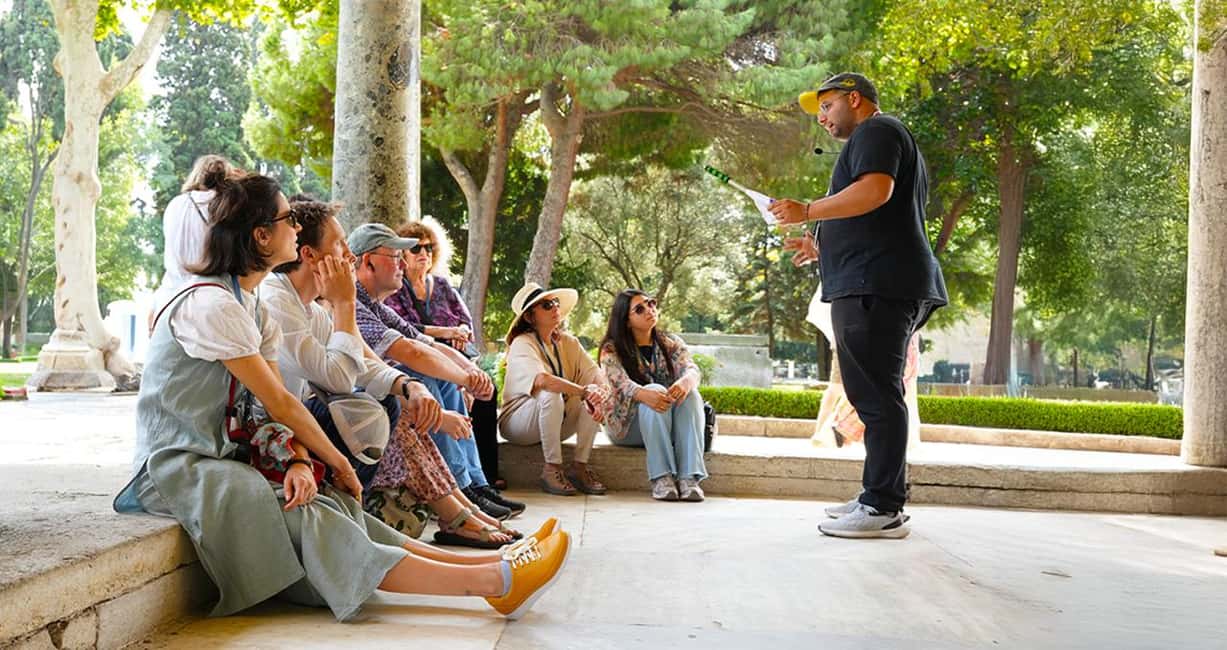 Istanbul: Topkapi and Harem Tour with Skip-the-Line Ticket - Topkapi Palace in one day: why this format works