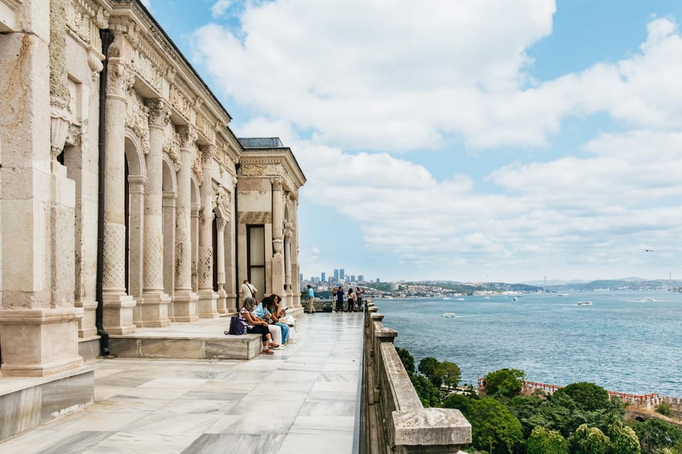 Istanbul: Topkapi Palace and Harem Guided Tour with Ticket - The Sultanahmet Orientation: A Quick Map in Your Head
