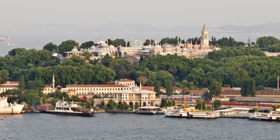 Istanbul: Topkapi Palace Guided Tour - The palace layout you’ll actually walk: courtyards, terraces, and rooms