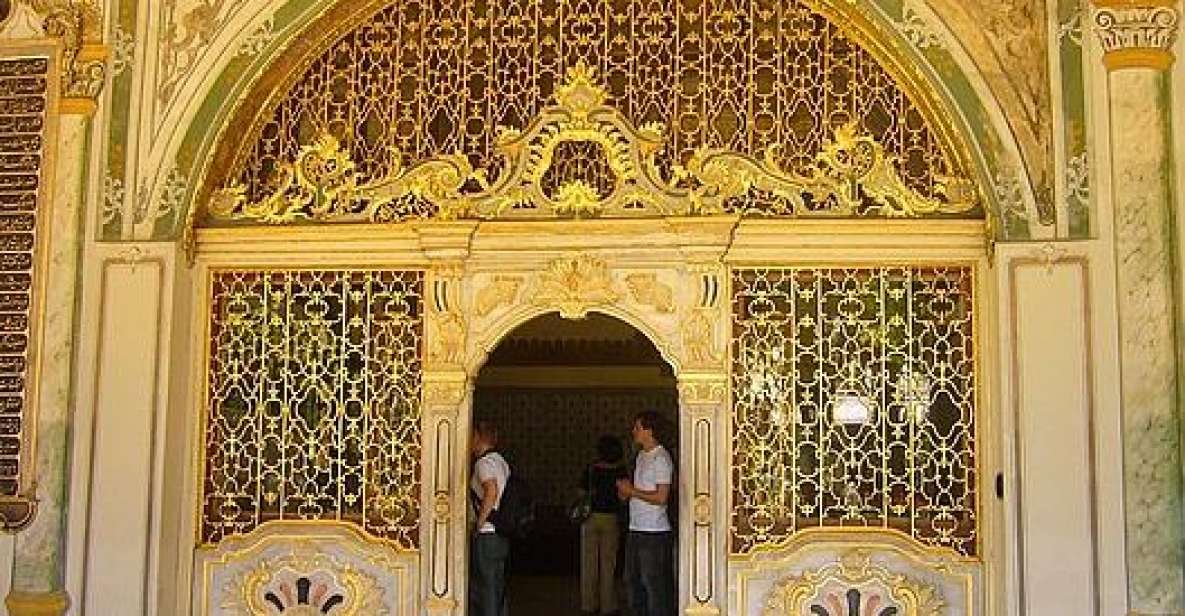 Istanbul: Topkapi Palace Guided Tour - Tour pacing and group size: when 2 hours turns into 45 minutes