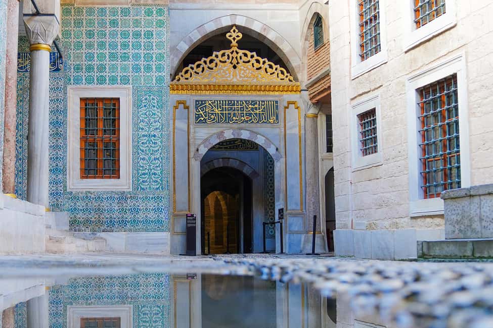 Istanbul: Topkapi Palace & Harem Museum Ticket & Audio Guide - Harem Museum: The Part That Changes the Story