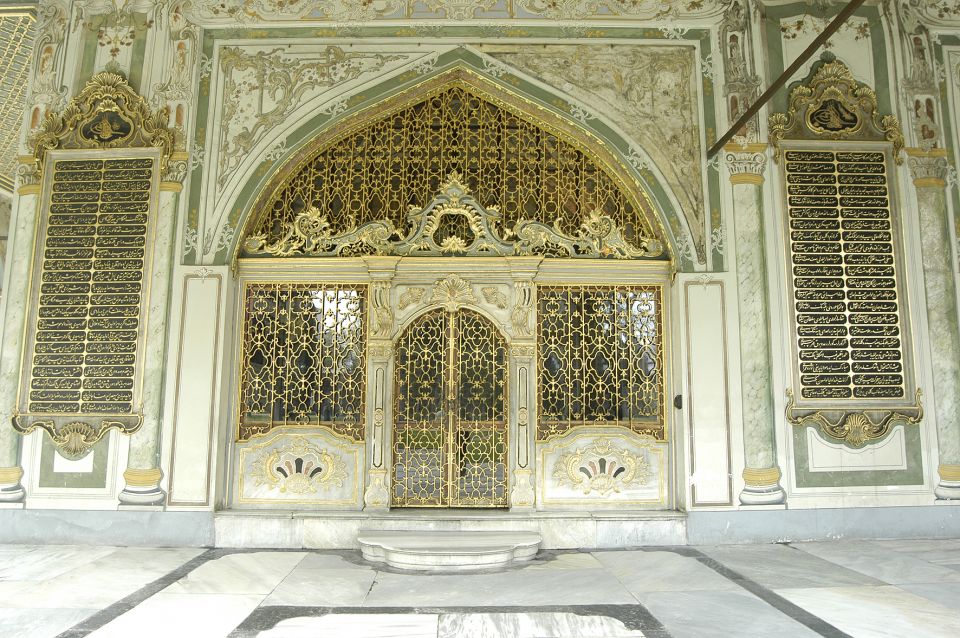 Istanbul: Topkapi Palace & Harem Tour Skip-the-Line Ticket - Why Topkapi works better with a guide than on your own