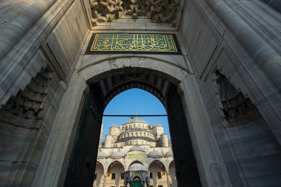 Istanbul: Tour of Hagia Sophia and Blue Mosque By Night - A Night Tour That Actually Feels Calm in Sultanahmet