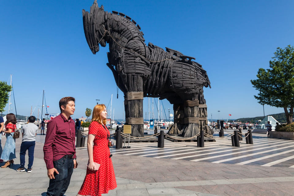 Istanbul: Troy Guided Bus Tour with Ferry Tickets & Lunch - Key highlights worth your attention