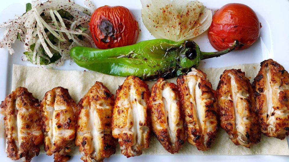 Istanbul: Turkish Food Tour in Kadikoy Across the Bosphorus - Who should book this Kadıköy Turkish food tour