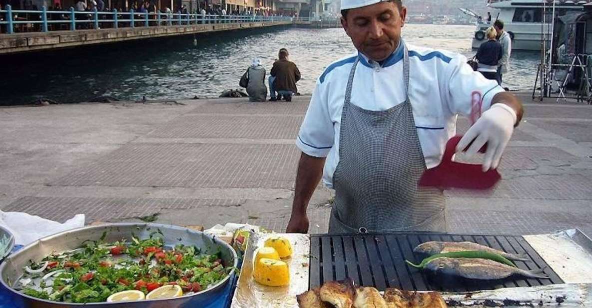 Istanbul: Turkish Food Tour in Kadikoy Across the Bosphorus - Your short Kadıköy orientation: what the guide is setting up
