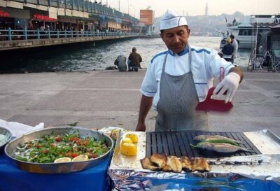 Istanbul: Turkish Food Tour in Kadikoy Across the Bosphorus - The start in Eminönü: ferry vibes before the first bite