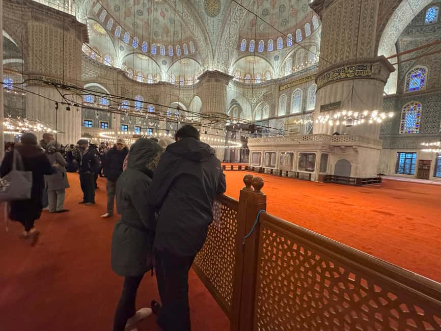 Istanbul Walking Tour: Mosques, Palace, Cistern with Lunch - Hagia Sophia: iconic architecture, plus the line strategy