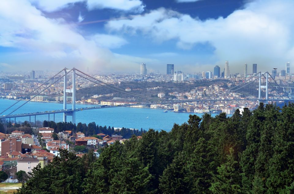 Istanbul Welcome Tour: Private Tour with a Local - Getting around: walking first, then smart shortcuts