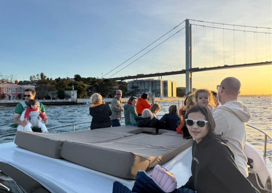 Istanbul:Golden Horn&Bosphorus Sunset Cruise on Luxury Yacht - Why a Golden Horn-to-Bosphorus sunset cruise is such a smart Istanbul plan