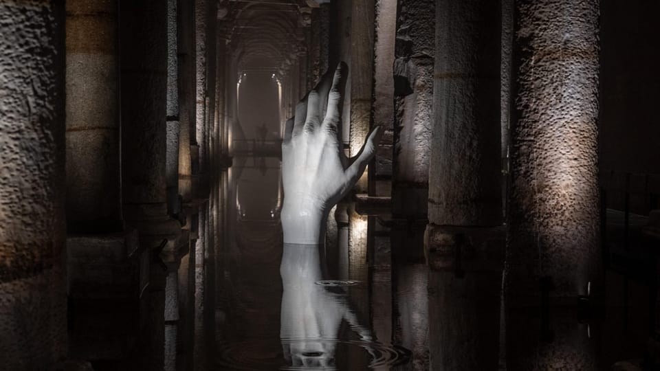 Istanbul's Exclusive Duo: Basilica Cistern & Topkapı Palace - Key things you’ll notice right away