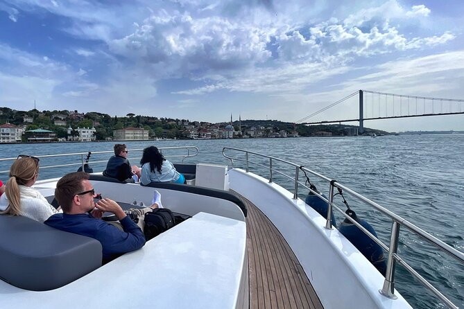 Luxury Bosphorus Yacht Cruise – Stopover in Asian Side - Who should book this cruise?