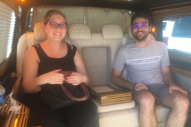 Luxury Maybaych Van İstanbul Airport Meet Transfer - English support and smooth communication on arrival day