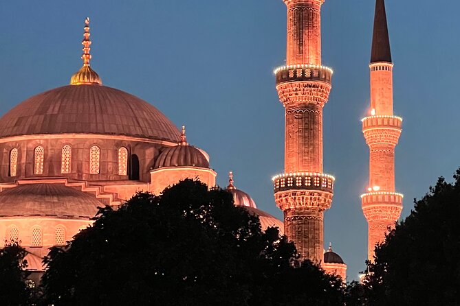 Luxury Private Istanbul Tour (allTickets and Transfers) VIP OSCAR - Blue Mosque: six minarets and blue tiles in a short 30-minute window
