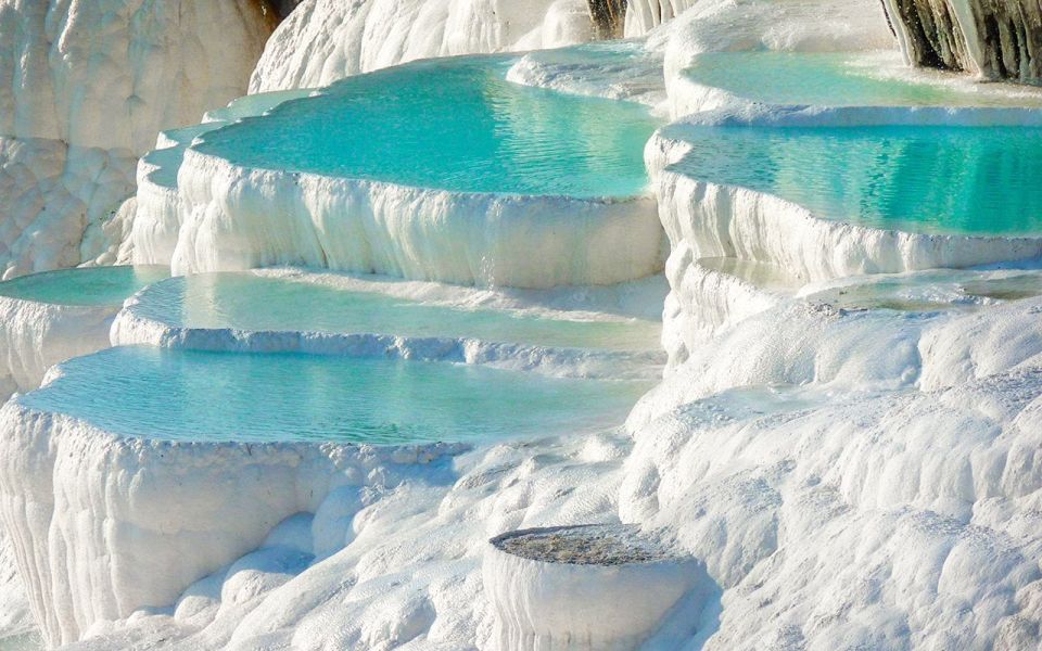 Private Daily Pamukkale Tour from Istanbul by Plane - Pamukkale Cotton Castle: Limestone Terraces and Thermal Springs