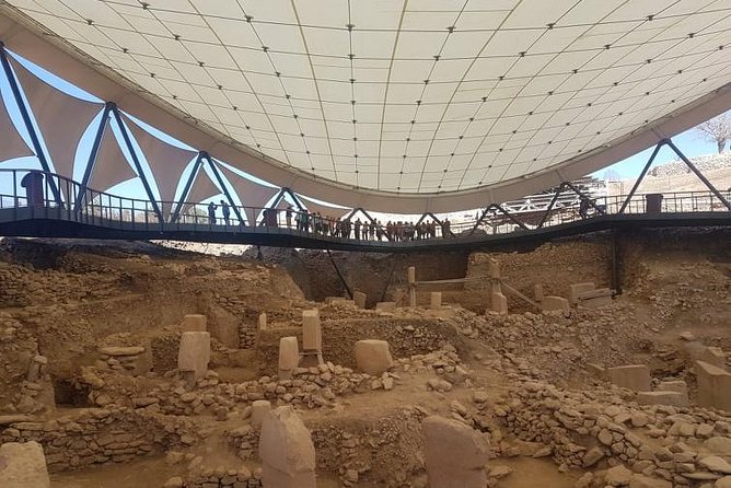 Private Göbeklitepe Tour from Istanbul - Haleplibahçe Mosaic Museum: mosaics in a big circular room
