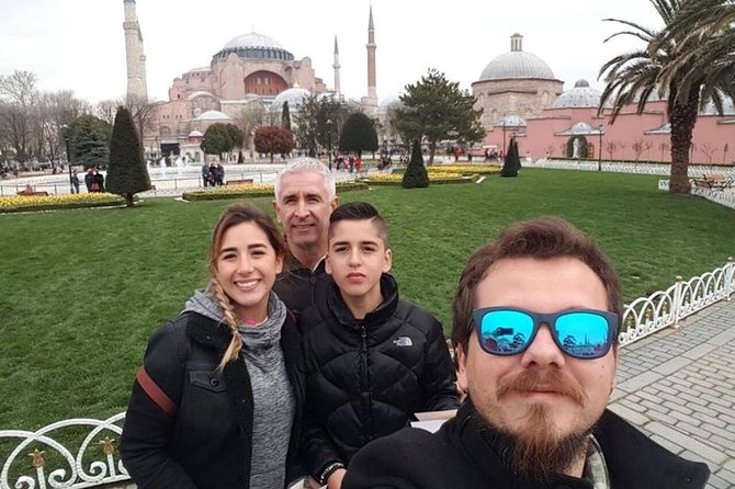 Private Guided Best of Istanbul - Stop 2: Blue Mosque (Sultan Ahmed Camii) in one concentrated visit