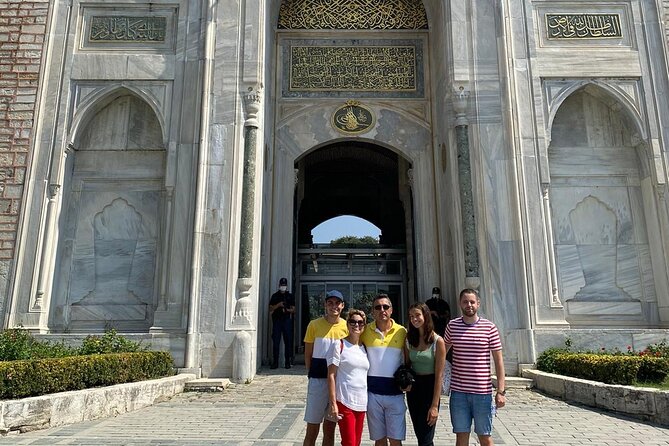 Private Guided Best of Istanbul - Stop 3: Topkapi Palace interiors and gardens (with day-of closure timing)