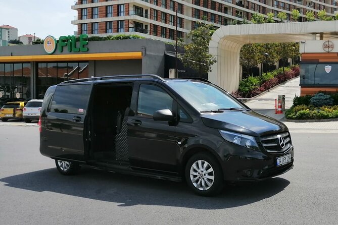 Private Istanbul Airport (IST) Transfer To/From City Center - Peron 13 and Gate 13: How to Meet the Driver Fast