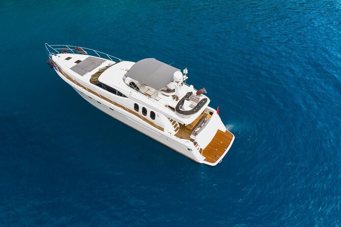 Private Istanbul Bosphorus Yacht Cruise - Sunrise or sunset: which time fits your mood