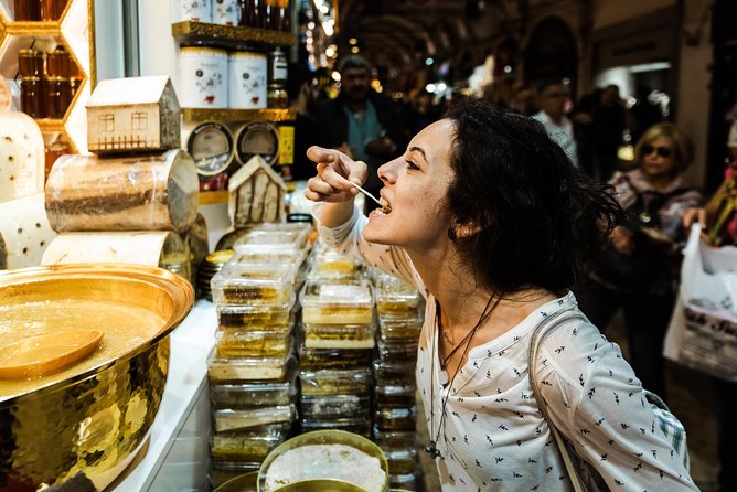 Private Istanbul Day Tour with a Local: Custom Highlights & Gems - Kumkapı neighborhood time: quirky streets and district character