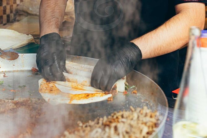 PRIVATE ISTANBUL FOOD TOUR & Hidden Pearls of the old city - Why Istanbul’s Old City Fits a Food Tour